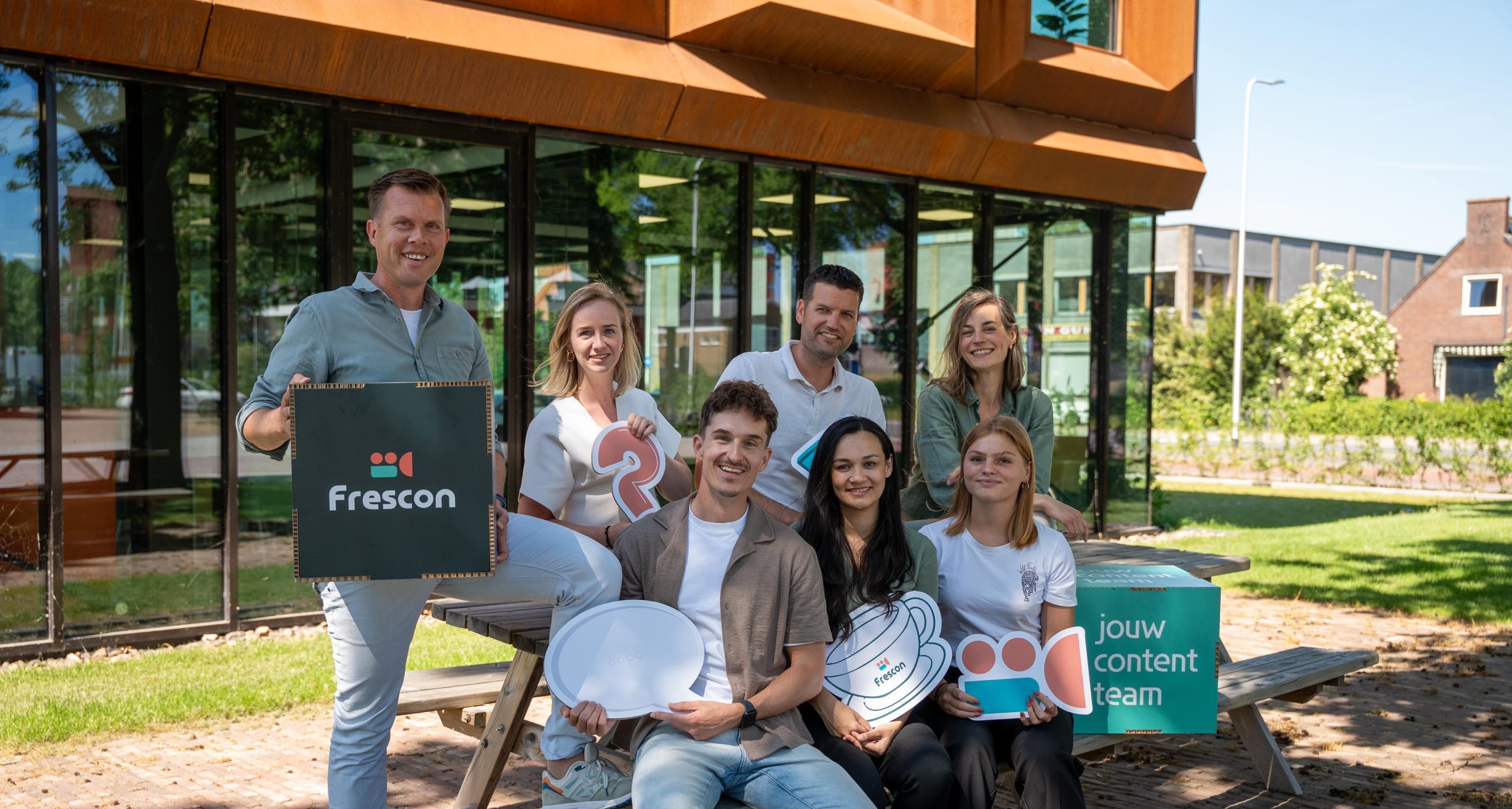 Teamfoto van Frescon collega's